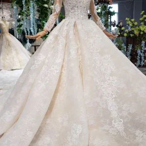 Wedding Dresses fa8308221e0f875c46405fac1d3ff0eefc8e50d00638ca1ebe4a60353e1f8318.webp